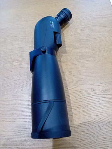 Opticron v3 angled - es,